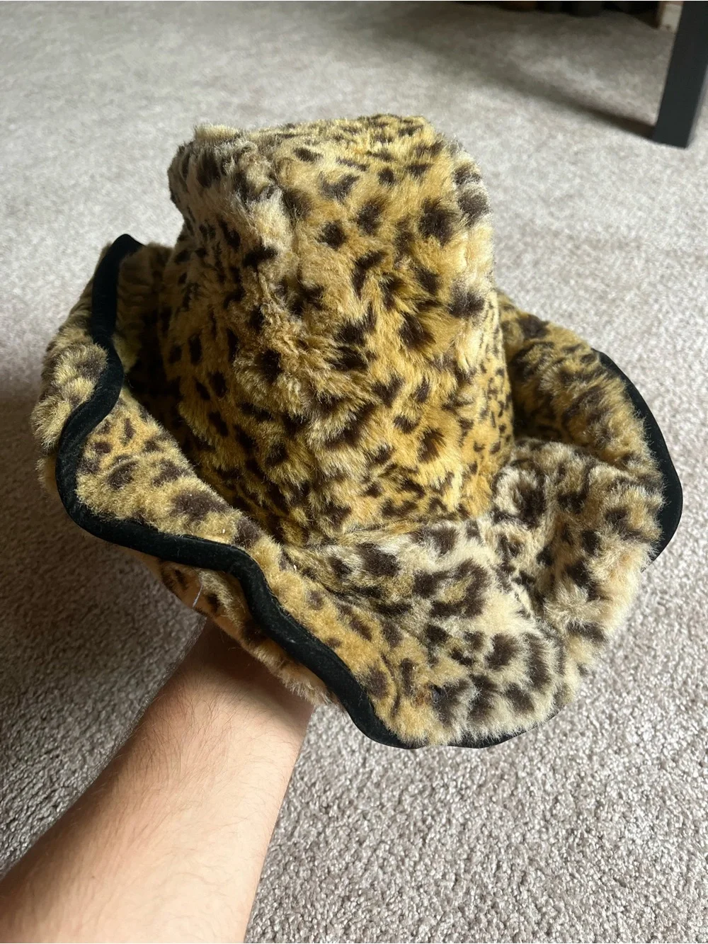 VTG 90’s Faux Fur Leopard Print Cowboy Hat - Picture 2 of 6